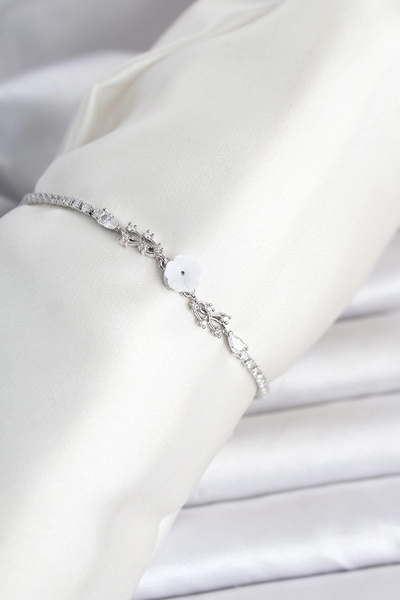 Livenda Brass Silver Color Flower Model Waterway Women's Bracelet Tj-Bb8465