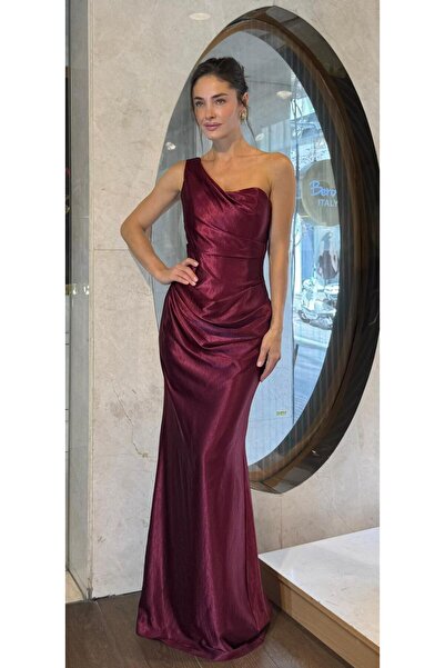 SpringStore Bordo Tek Omuz Parlak Kumaş Abiye