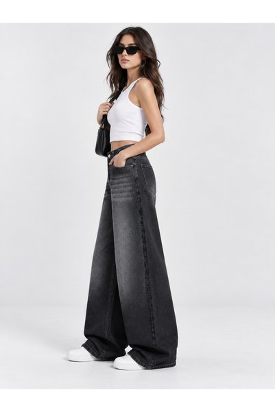 J&KSTORES Comfortable Fit Wide Leg Jeans with Vintage Effect