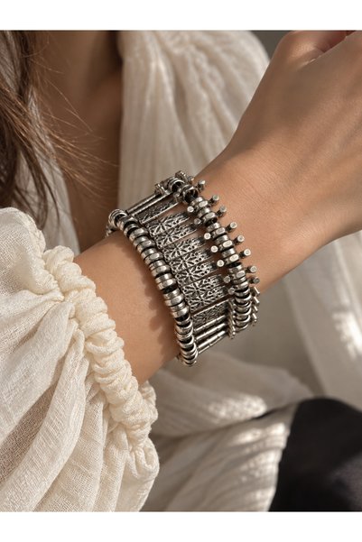 Vesaire Accessories Runa Antik Gümüş Kaplama Etnik Bileklik