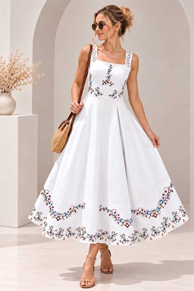 ALANOVA FASHION KADIN NAKIŞ İŞLEMELİ KETEN KARE YAKA KUŞAKLI BOHEM ELBİSE