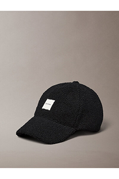 Calvin Klein Kadın Boucle Patch Şapka