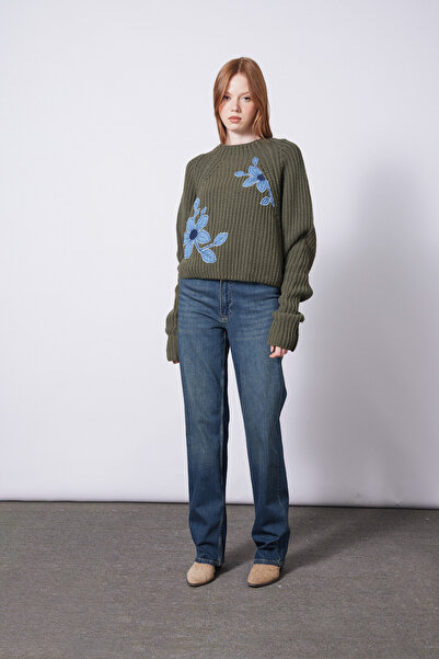 Nisan Jeans Flower-Embellished Stand-Up Collar Folded Sleeves Knitwear Sweate...