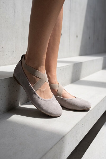 Ekonomik Ayakkabı Women's Beige Suede Look Cross-Strapped Flat Sole Ballerinas