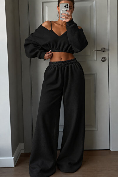 NoVibe Women's Low-Cut V-Neck Crop Sweat - Sweatpants Set