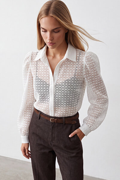 Trend Alaçatı Stili Women's Optical White Guipure Woven Premium Shirt Alc-X4366