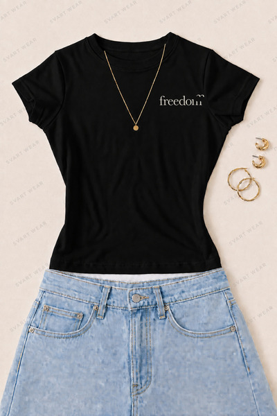 SVART WEAR Γυναικείο μπλουζάκι με στάμπα Freedom από βαμβάκι Lycra - Μαύρο