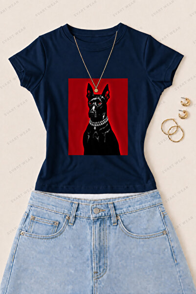 SVART WEAR تي شيرت نسائي ضيق من القطن الليكرا مطبوع عليه صورة دوبيرمان - أزرق...