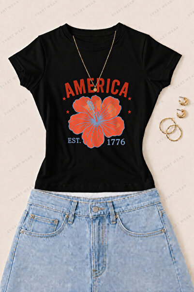 SVART WEAR Γυναικείο μπλουζάκι αμερικάνικου τύπου Hibiscus με στάμπα από βαμβ...