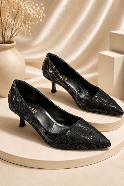 dabab shoes Дамски черни обувки на ток LEYLA със заострен връх, с дантелен де...