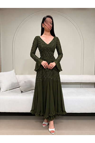 Lia فستان ناعم بلمعه