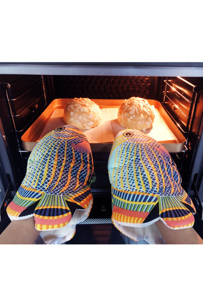 Generic Brand Deep sea fish pattern oven mitt, heat resistant, non-slip