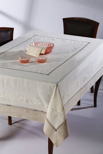Silk Fashion Χειροποίητο τραπεζομάντιλο 11676 (170εκ x 270εκ)