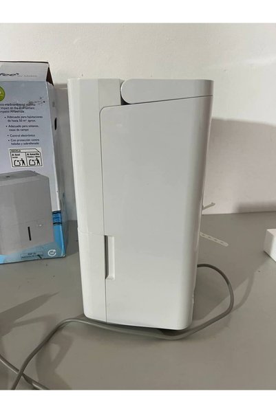 Comfee MDDN-12 DEN 7 Dezumidificator, 12 L/24 h ✓   Recondiționat
