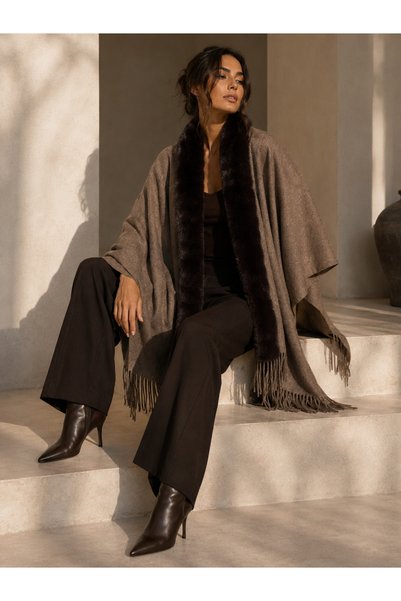 Luminos Butik Women's Brown Plush Fur Detailed Poncho Pnc03