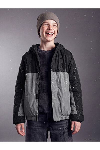 LC Waikiki Peak New Season Black Color Blocked Water Repellent Boys' Inflatab...