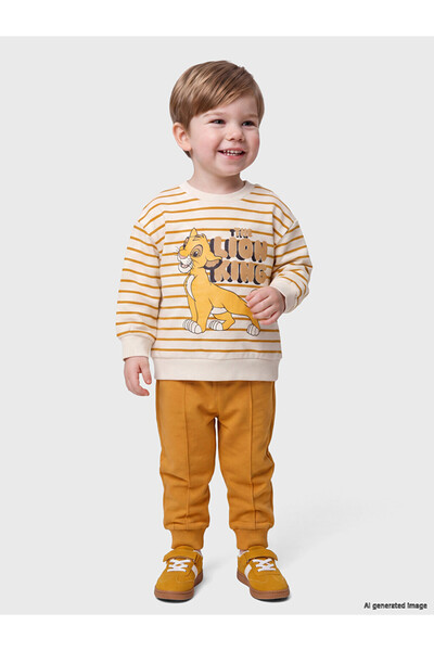 LC Waikiki Rmz Gi̇yi̇m Farkiyla Lion King Printed Striped Baby Boy Set