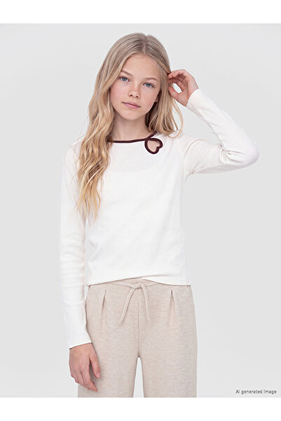 LC Waikiki Two Mt Shop Quality Lcw Kids Ecru Oval Collar Heart Detailed Girls...