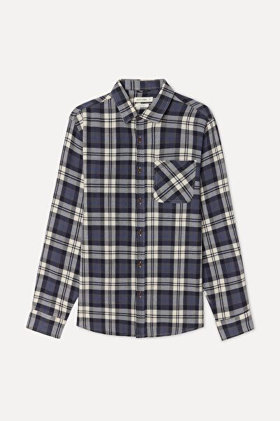 Mudo Men's Navy Blue Plaid Regular Fit Long Sleeve Shirt