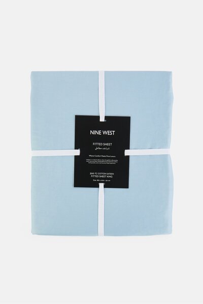 Nine West Queen Size Fitted Sheet, Sky Blue