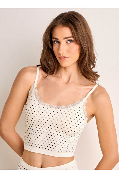 FAV SEAMFREE EMB SMOOTH STRAIGHT CAMI WITH LACE