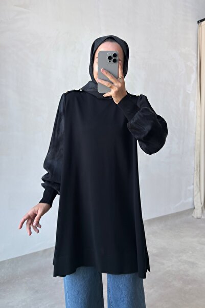 Ka Hijab Μερσεριζέ τουνίκ από μετάξι με κουμπιά στους ώμους - Μαύρο