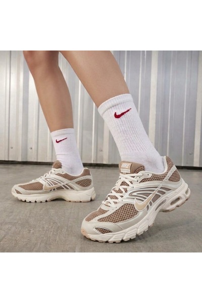 Nike Air Max Moto 2K Kadın Sneaker Spor Ayakkabı 278-214 ( SPORTİKS ) DAR KAL...