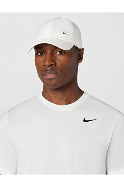Nike FB5372-101 Dri FIT Club Cap Metal Swoosh Beyaz Şapka