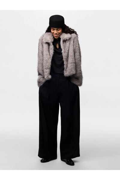 PIECES Bunda PCJILLA FLUFFY