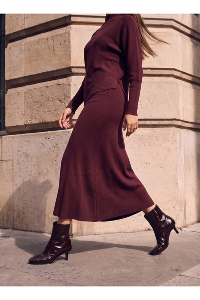 FAV Smart Ribbed A-line Skirt