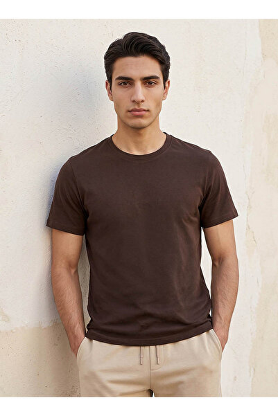 FAV Basics Regular Fit Crew Neck T-shirt