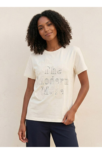 FAV Smart Cotton T-shirt with Floral Applique