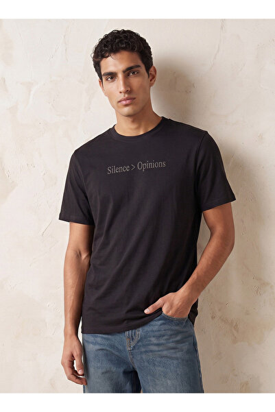 FAV Basic Slim Fit Crew Neck Short Sleeves Slogan Print T-shirt
