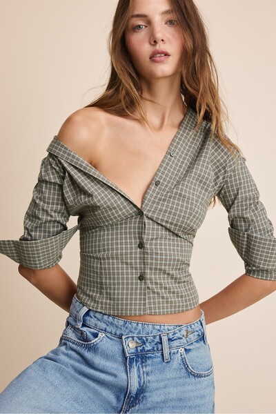 Stradivarius Basic dar kesim gömlek