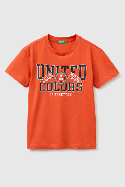 United Colors of Benetton Μπλουζάκι για αγόρια με κόκκινο λογότυπο και λεπτομ...