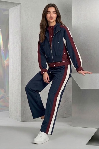 LOKADI Γυναικείο Σετ Φόρμας Oversize με Χρωματικές Αντιθέσεις και Κουκούλα απ...