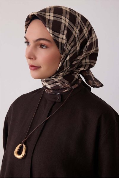 Belli Geometric Pattern Tivil Silk Scarf E26Ka4421D01-55
