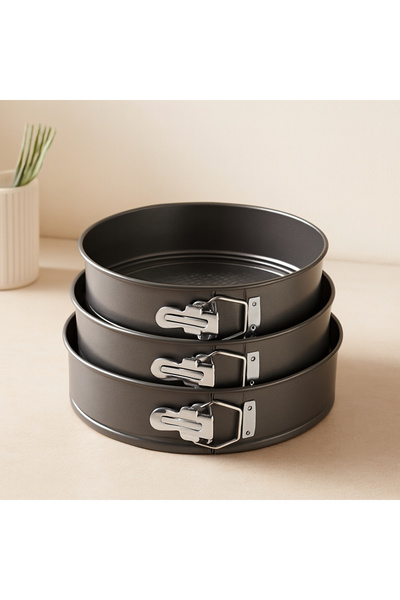 Hobibahçem Set of 3 Round Metal Cake Molds with Clamps 24-26-28 cm