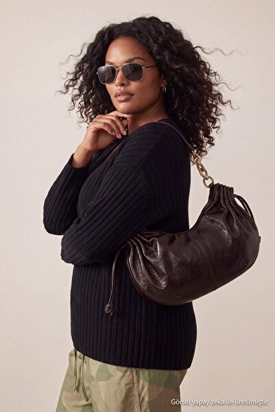 Trendyol Curve Black V-Neck Ribbed Plus Size Knitwear Sweater Tbbaw27An00055