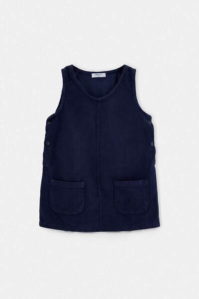 TRENDYOLKIDS Marineblaues Mädchen-Minikleid aus Samtstrick TKDAW27EL00012