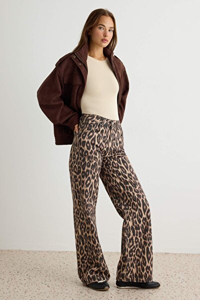 Trendyol Collection Beige Patterned High Waist Wide Leg Jeans Twoaw27Je00264