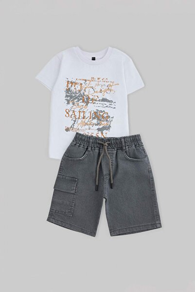 TRENDYOLKIDS طقم ملابس سفلية وعلوية مطبوعة للأولاد باللون الأبيض TKDSS26AU00150