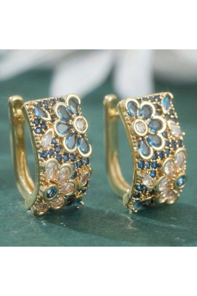 Choice WB4467-1 Retro and Trendy Sparkling Zircon Flower Geometric Pendant Ea...