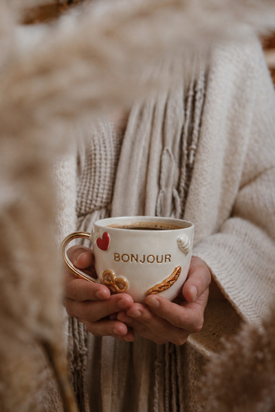 Bonjour Kahve Çay Fincanı/ 250 ml / 24 k altın dekor/El Yapımı Seramik Fincan
