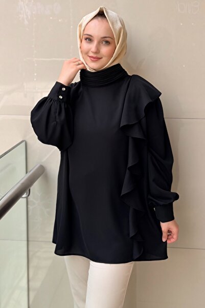 Ghisa Pleated High Collar Side Ruffle Tunic