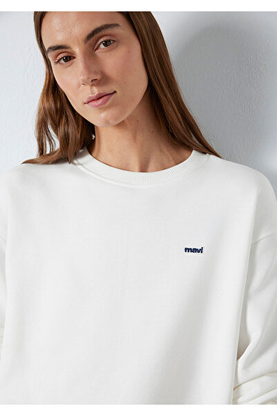 Mavi Nakışlı Ekru Sweatshirt 1S10366-70057