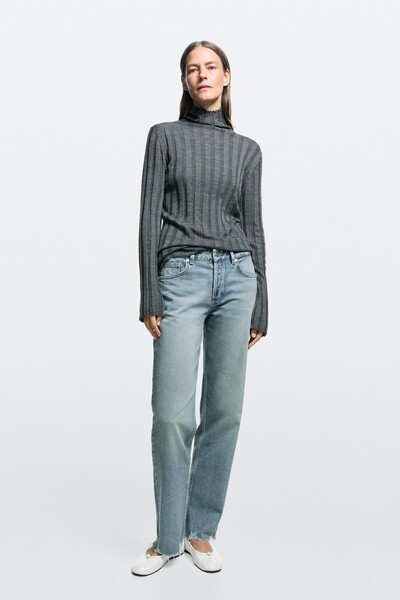 Massimo Dutti Paçaları sökük detaylı orta bel stovepipe fit jean