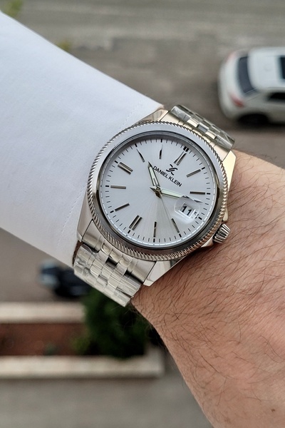 Daniel Klein Silver Renk 41 Mm 5 ATM Takvimli 24 Ay Garantili Erkek Kol Saati