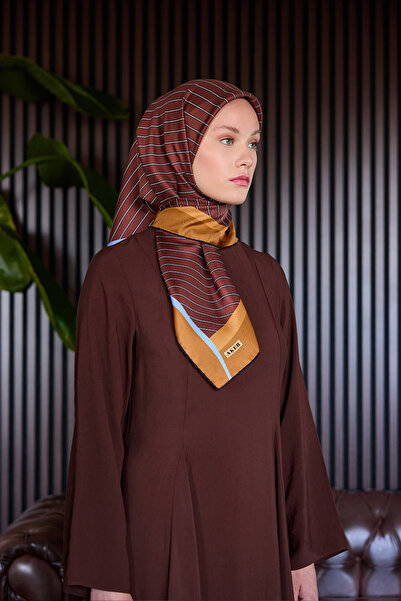 Aker Kahverengi 90X90 İpek Krep Saten Eşarp