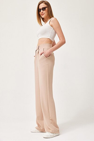 Juuuj Beige Stretchy Textured High-Waisted Comfortable Cut Palazzo Trousers w...